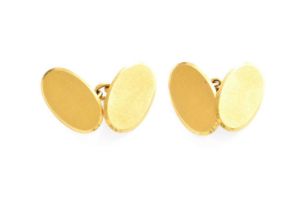 A Pair of 18 Carat Gold Cufflinks, formed of chain-linked yellow oval plain polished plaques Gross