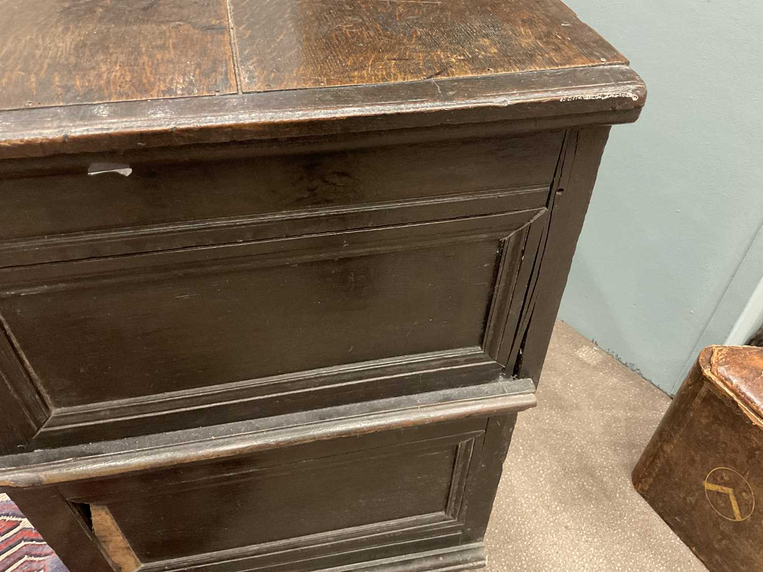 A Late 17th Century Oak Chest, in two sections, the moulded top above four two-as-one moulded - Image 4 of 7