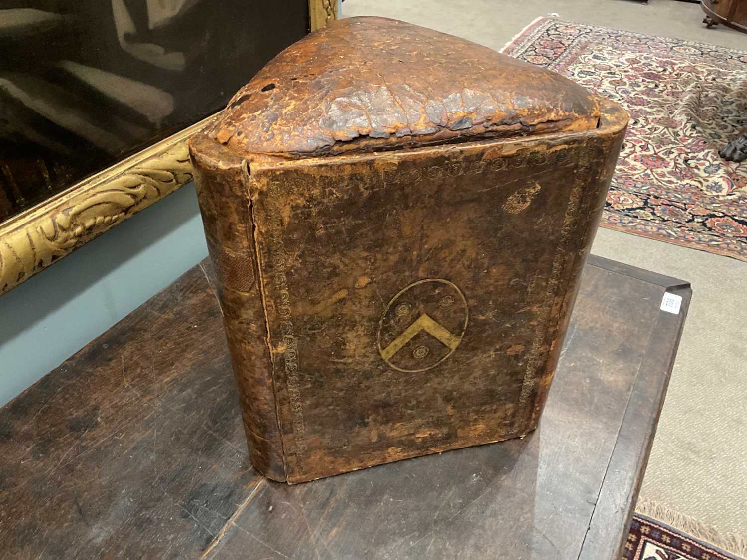 A Brown and Gilt-Tooled Leather Triangular Stool, late 19th/early 20th century, the corners as - Bild 7 aus 8