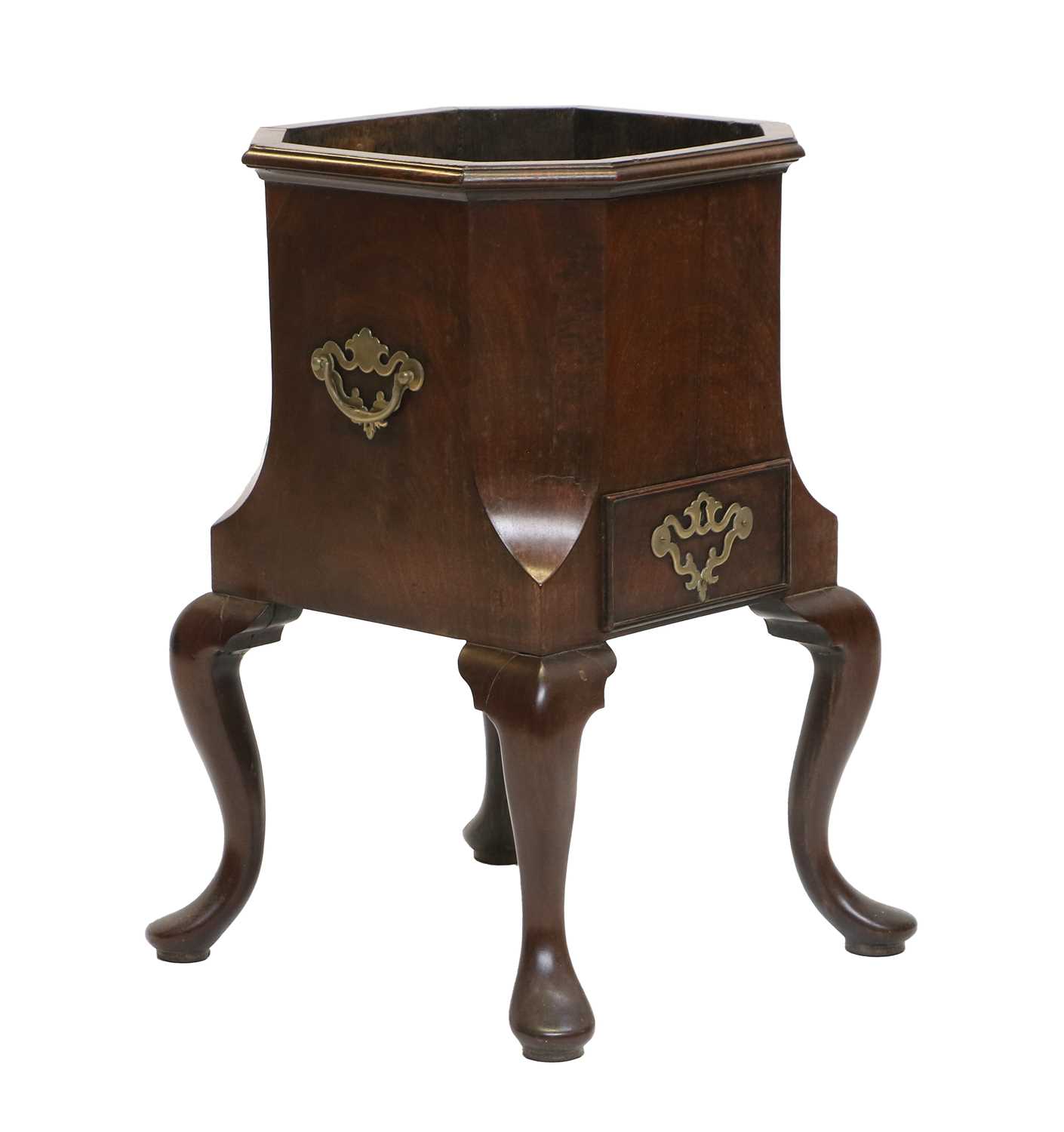 A George III Mahogany Planter, late 18th century, of octagonal-shaped form with brass carrying - Image 3 of 8