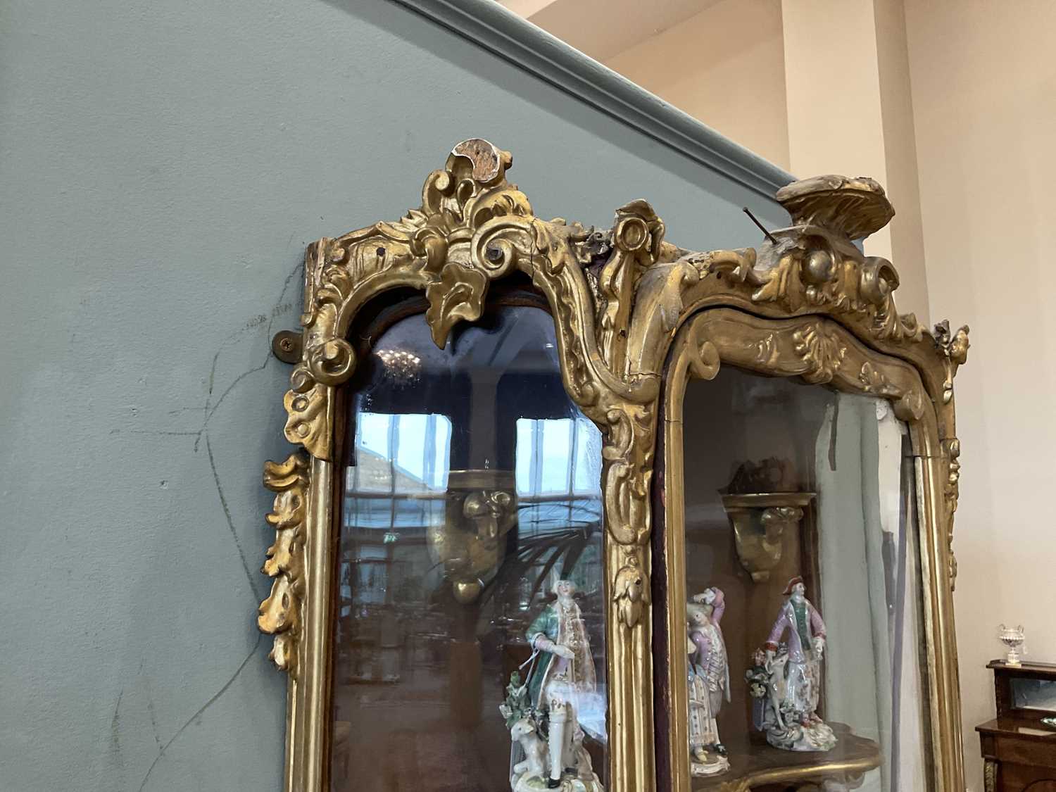 A Pair of Victorian Gilt and Gesso Wall-Mounted Display Cabinets, 2nd half 19th century, the moulded - Image 13 of 13
