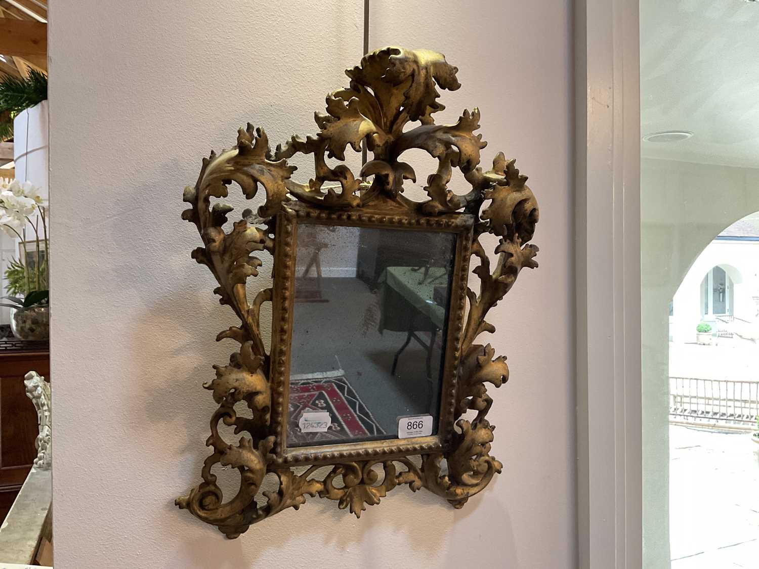 A 19th Century Florentine Carved Giltwood Wall Mirror, the original mercury plain mirror plate - Bild 2 aus 6