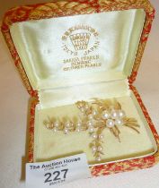 Vintage Japanese Sakata pearls 14ct gold brooch in original case, approx. 12g and case 7cm long