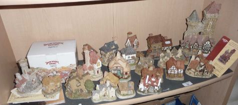 Large collection of David Winter cottage ornaments including "Hereward the Wake's Castle" with C.O.