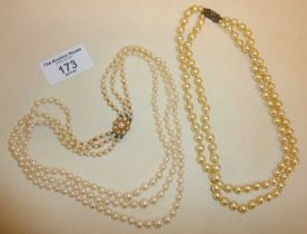 Vintage triple strand pearl necklace with pearl studded 9ct gold clasp, fully hallmarked and approx.