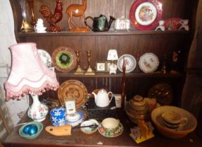 Assorted ornaments and ceramics, inc. kitchenalia - mixing bowl and Cornishware style measuring jug