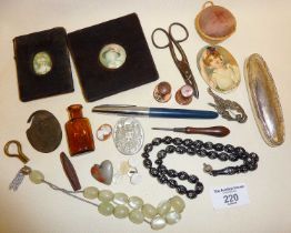 Prayer beads, buttons, portrait miniatures (engravings), silver nail buffer, etc.