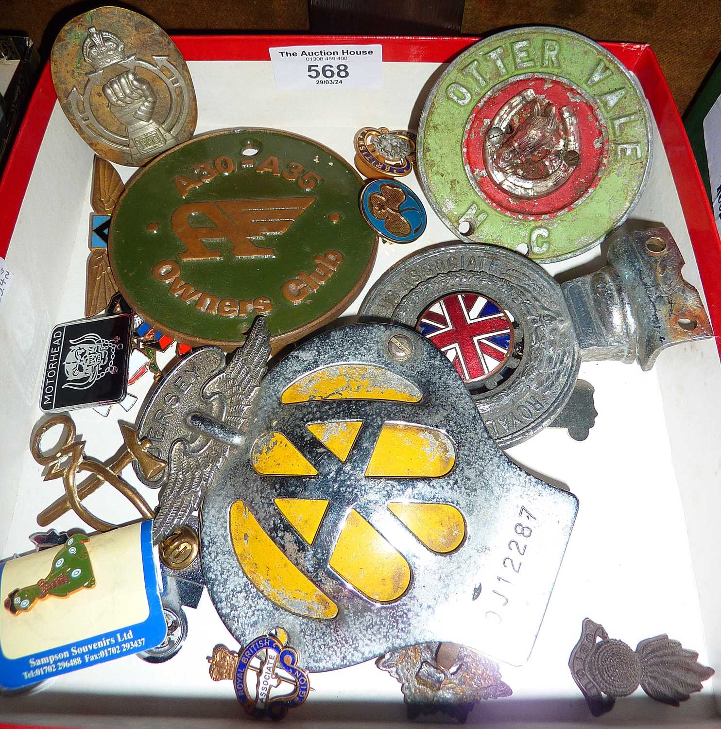 Classic car grille badges, inc. Otter Vale Motor Club, Austin Owner's Club, RAC and AA etc. Together - Bild 2 aus 2