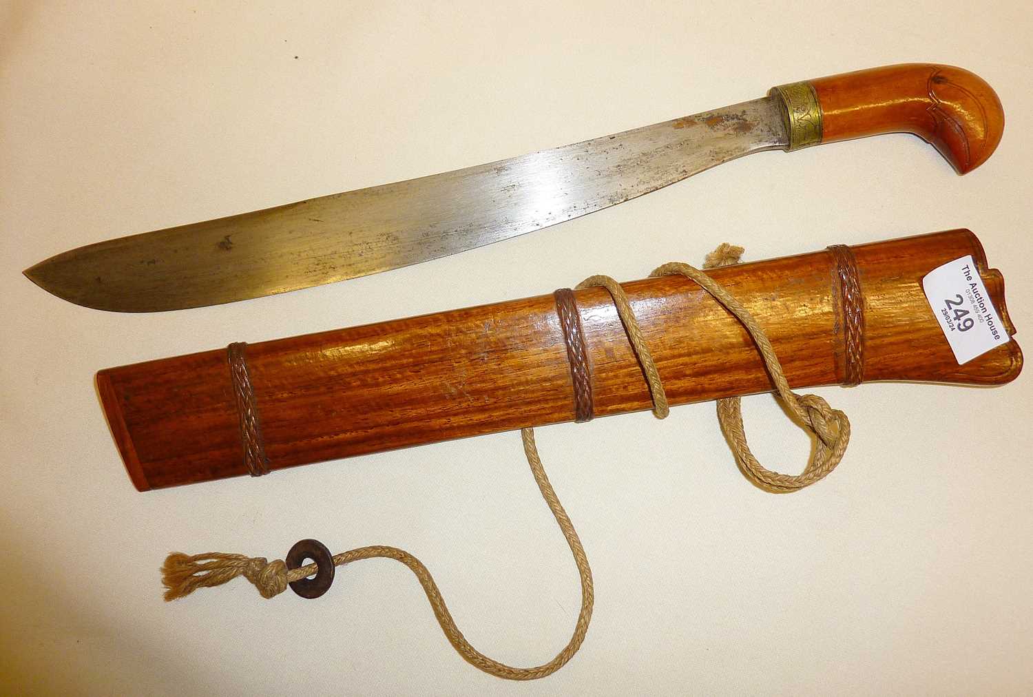 Kachin Dha Burmese sword in wooden scabbard (approx. 43cm long) - Image 2 of 2