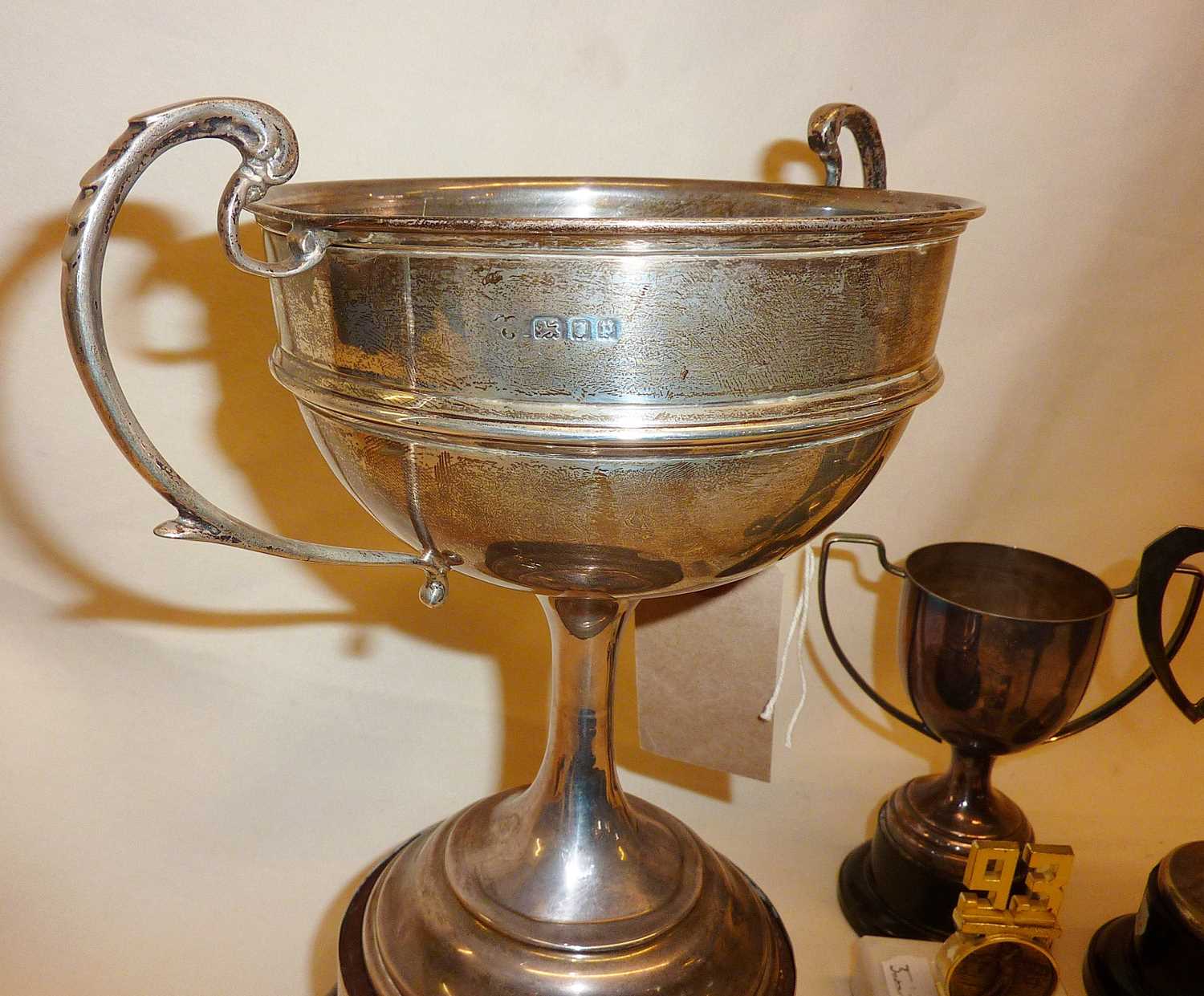 Large silver cribbage trophy, weighing approx. 319g, together with some other plated trophies - Image 2 of 4