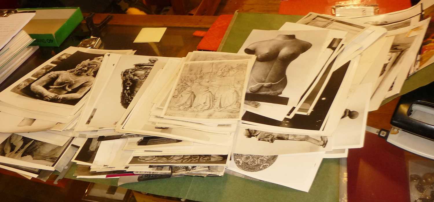 Three folios of assorted black and white professional British and Italian photographs of works of - Bild 2 aus 2