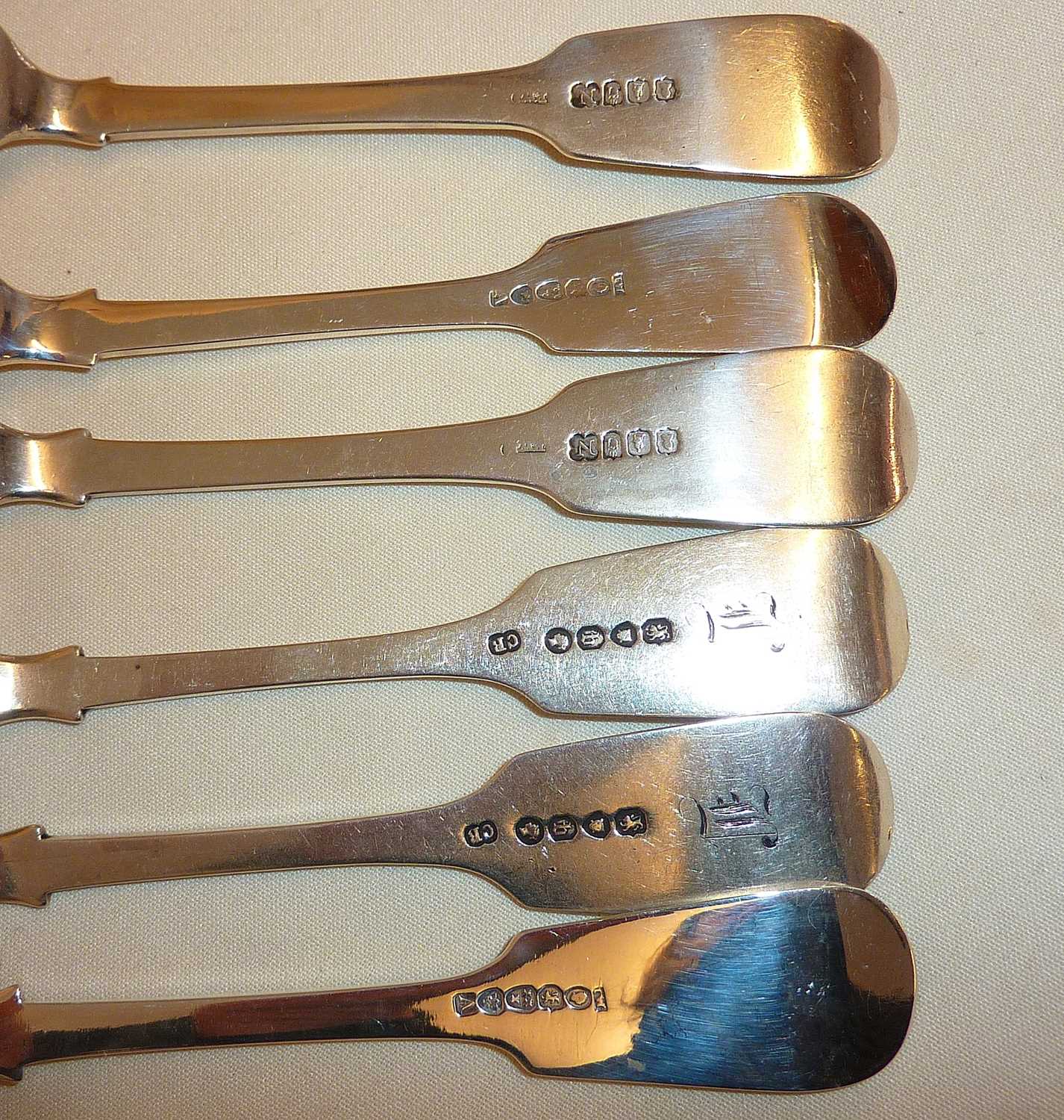 Interesting matched set of Victorian and older silver fiddle pattern table forks. Hallmarks - Image 2 of 4