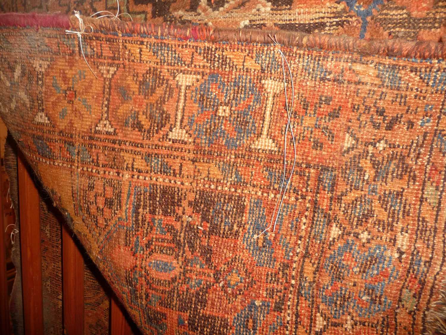 Persian rug - Image 2 of 4