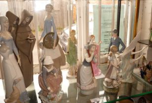10 various Lladro and similar figures