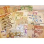 Italian banknotes and assorted coins, some silver