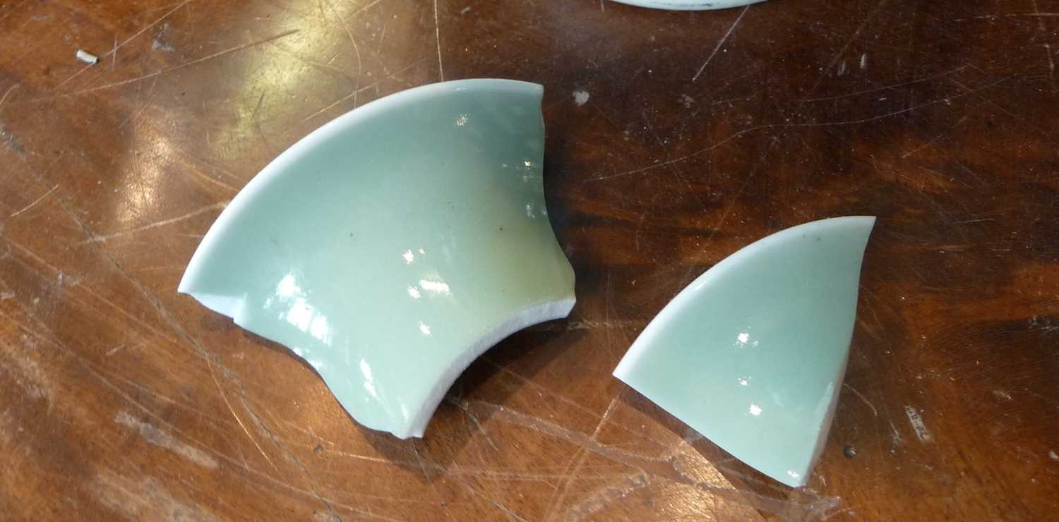 Chinese celadon vase, 34cm (A/F) - Image 3 of 3