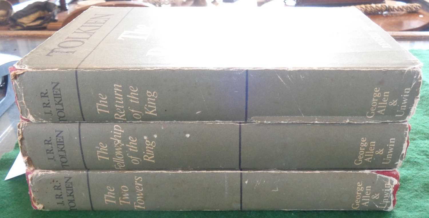 'Lord of the Rings' 1971 edition, 3 vols, 'Smith of Wooton Major', 1st Edition and 'Tom Bombadil', - Image 3 of 8