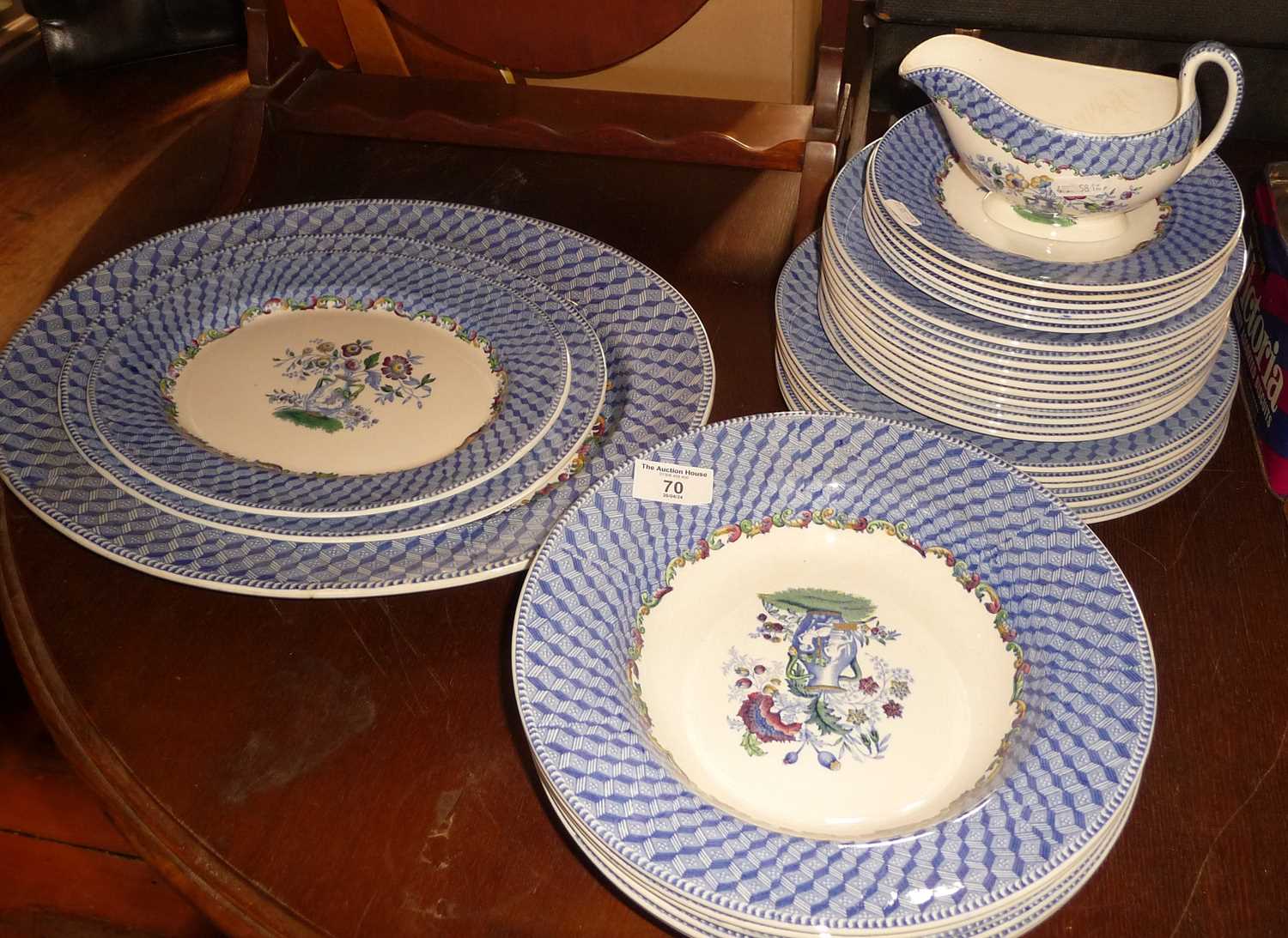 Copeland Spode "Portland Vase" dinnerware inc. plates, bowls, gravy boat and three meat platters