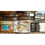 Good collection of mid-century cutlery, inc. boxed Old Hall Alveston pattern grapefruit spoons by
