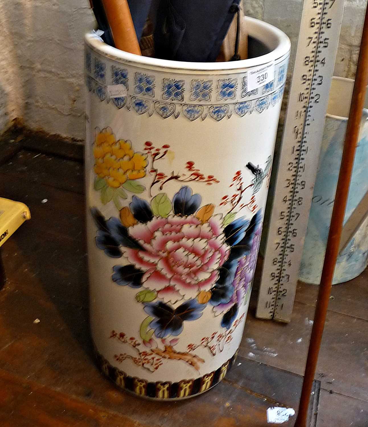 Modern Chinese ceramic stick stand