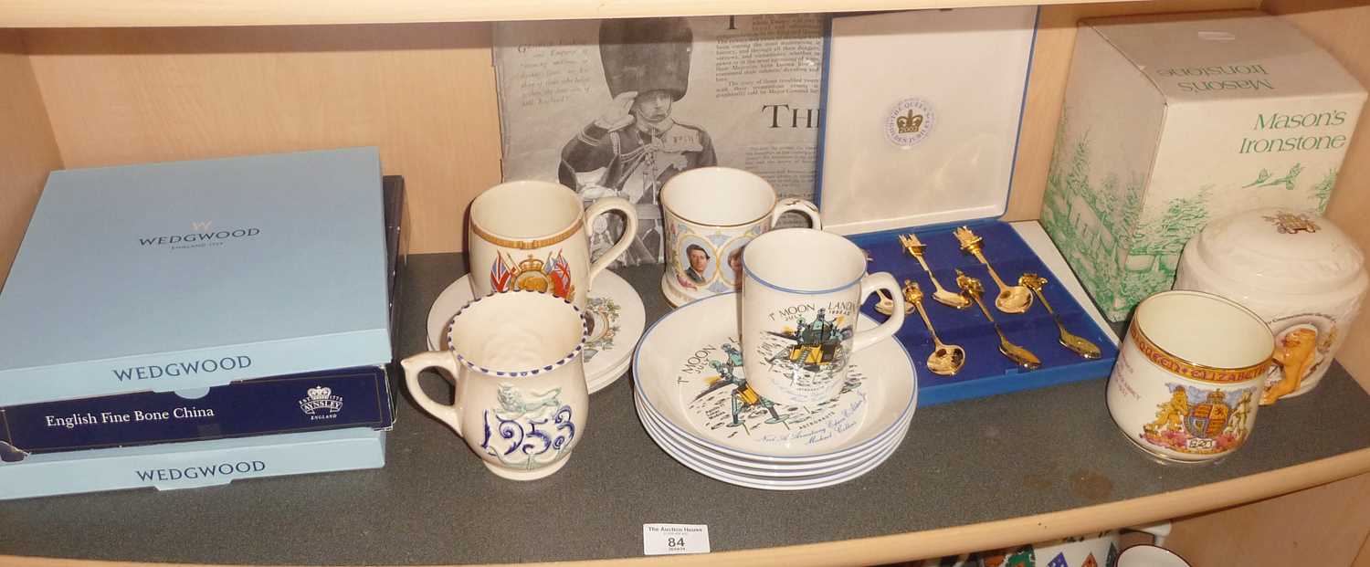 Assorted commemorative china, inc. Crown Ducal "1st Moon Landing" plates, etc.