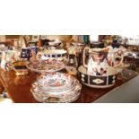 Large collection of Victorian Derby Imari-style and Wadeheath chinaware, inc. biscuit barrel,