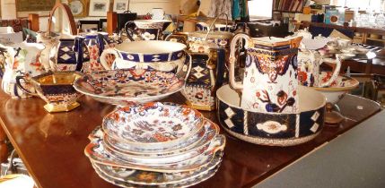 Large collection of Victorian Derby Imari-style and Wadeheath chinaware, inc. biscuit barrel,