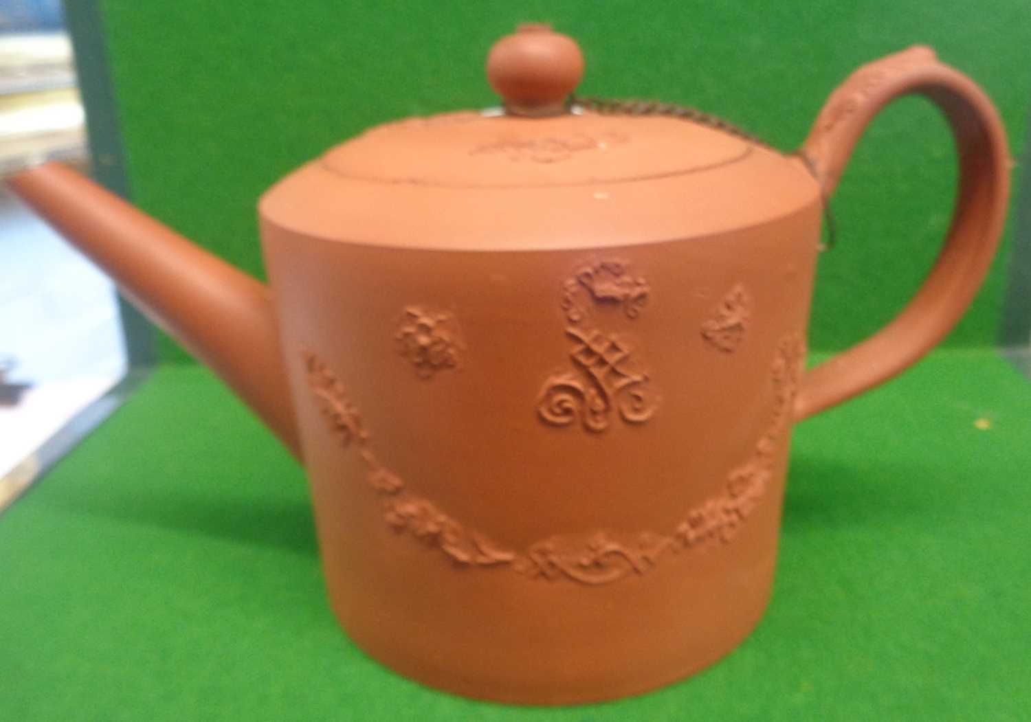 18th century English red ware teapot - Image 6 of 7