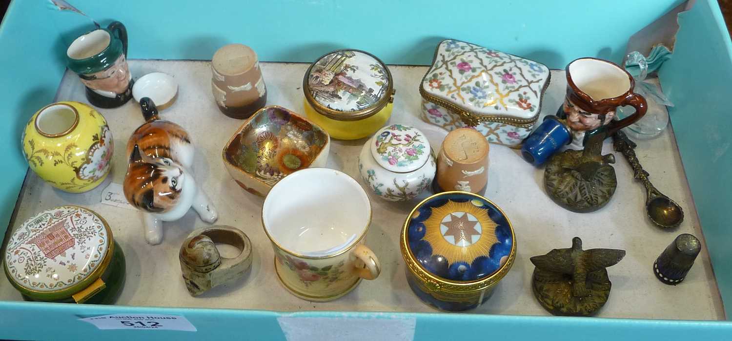 Enamel and porcelain pill boxes. Makes include Royal Worcester, Limoges, Coalport, Bilston &