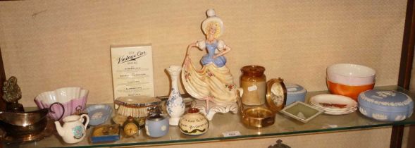 Retro 1950's/60's Girardi lady vase figure, Wedgwood dishes, other ornaments (one shelf)