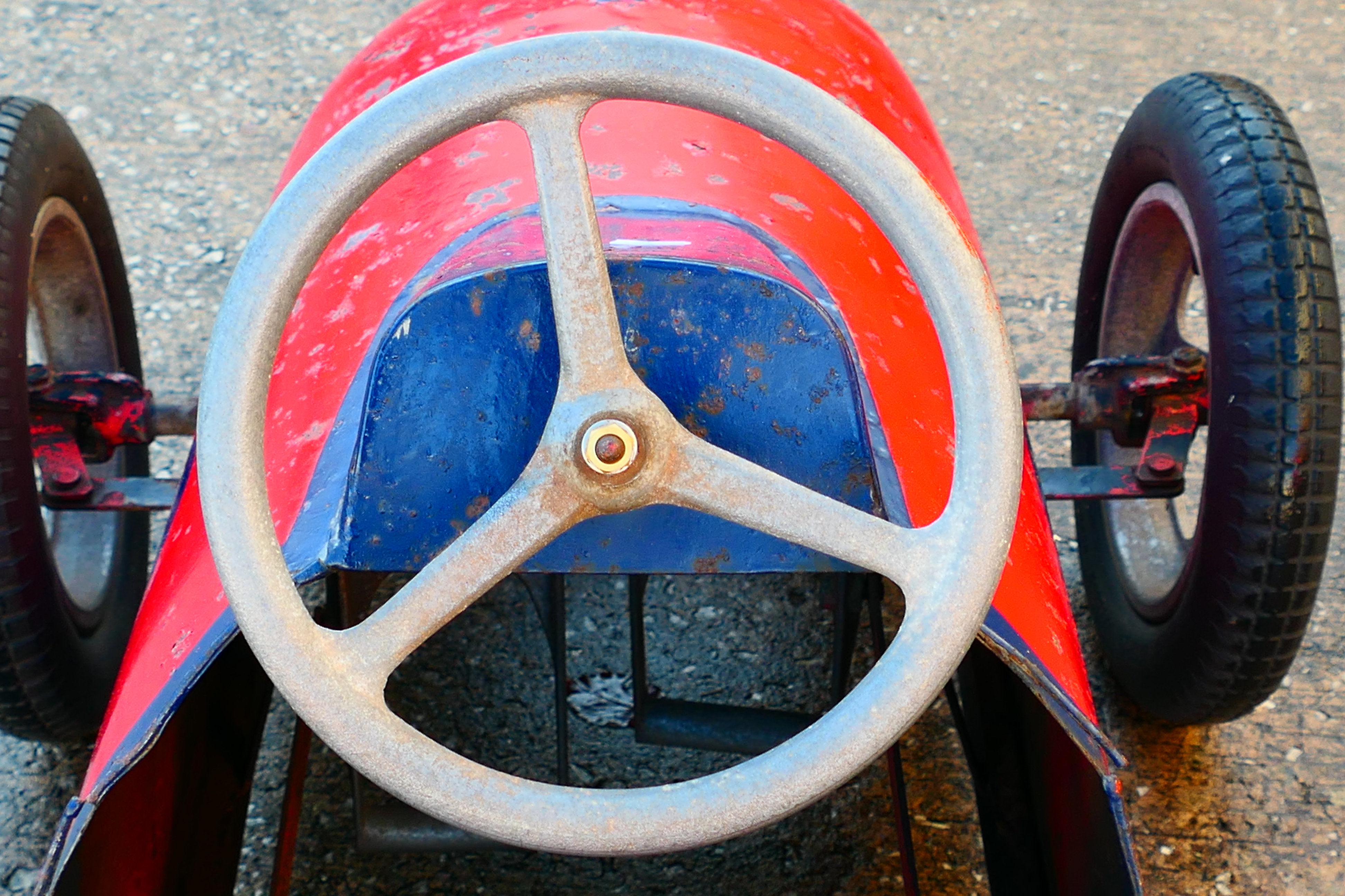 A rare early 1950s pedal car believed to be based on a Maserati racing car and made by a low volume - Image 6 of 16