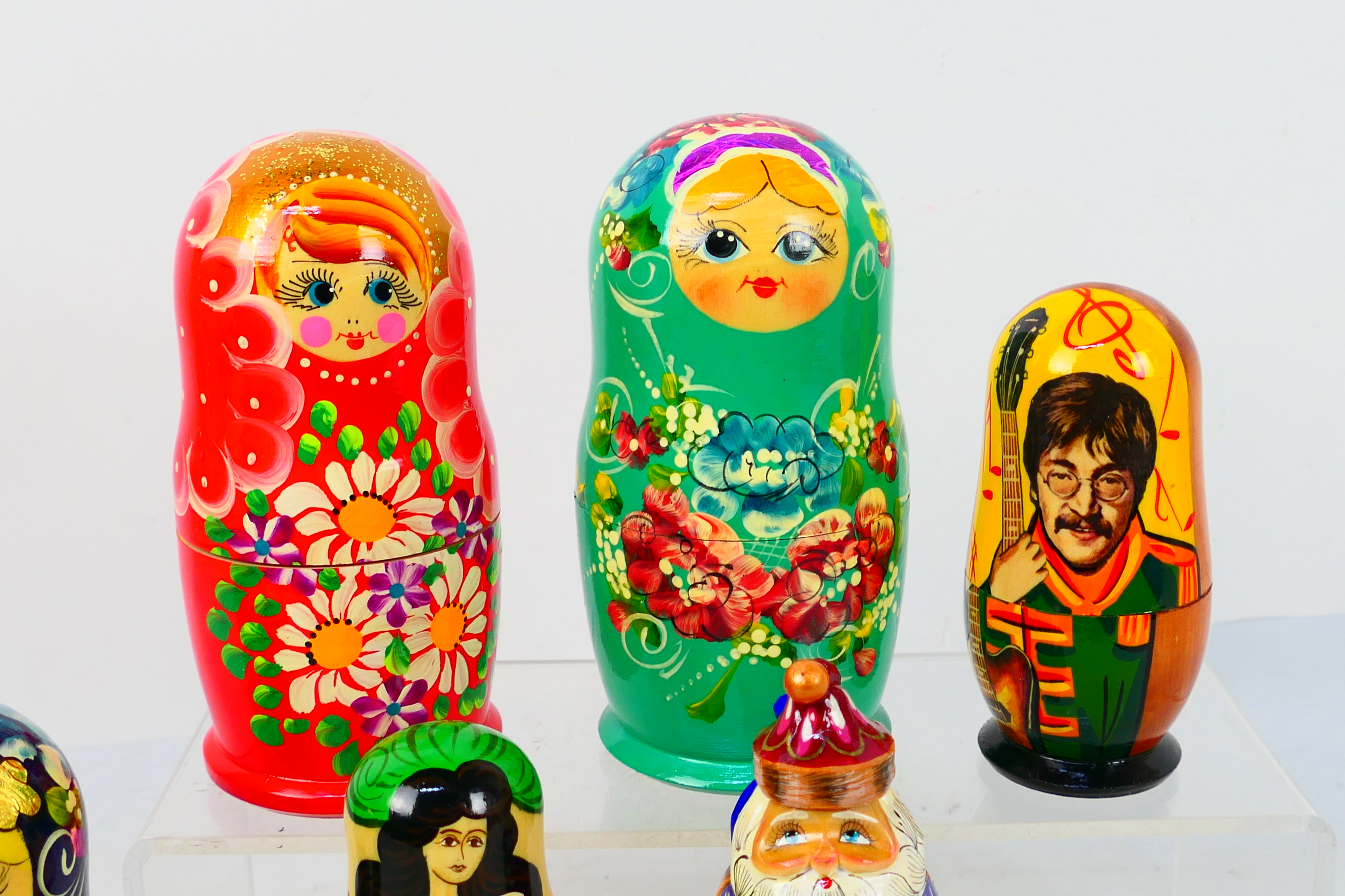 Russian Nesting Dolls - Three sets of fi - Image 2 of 4