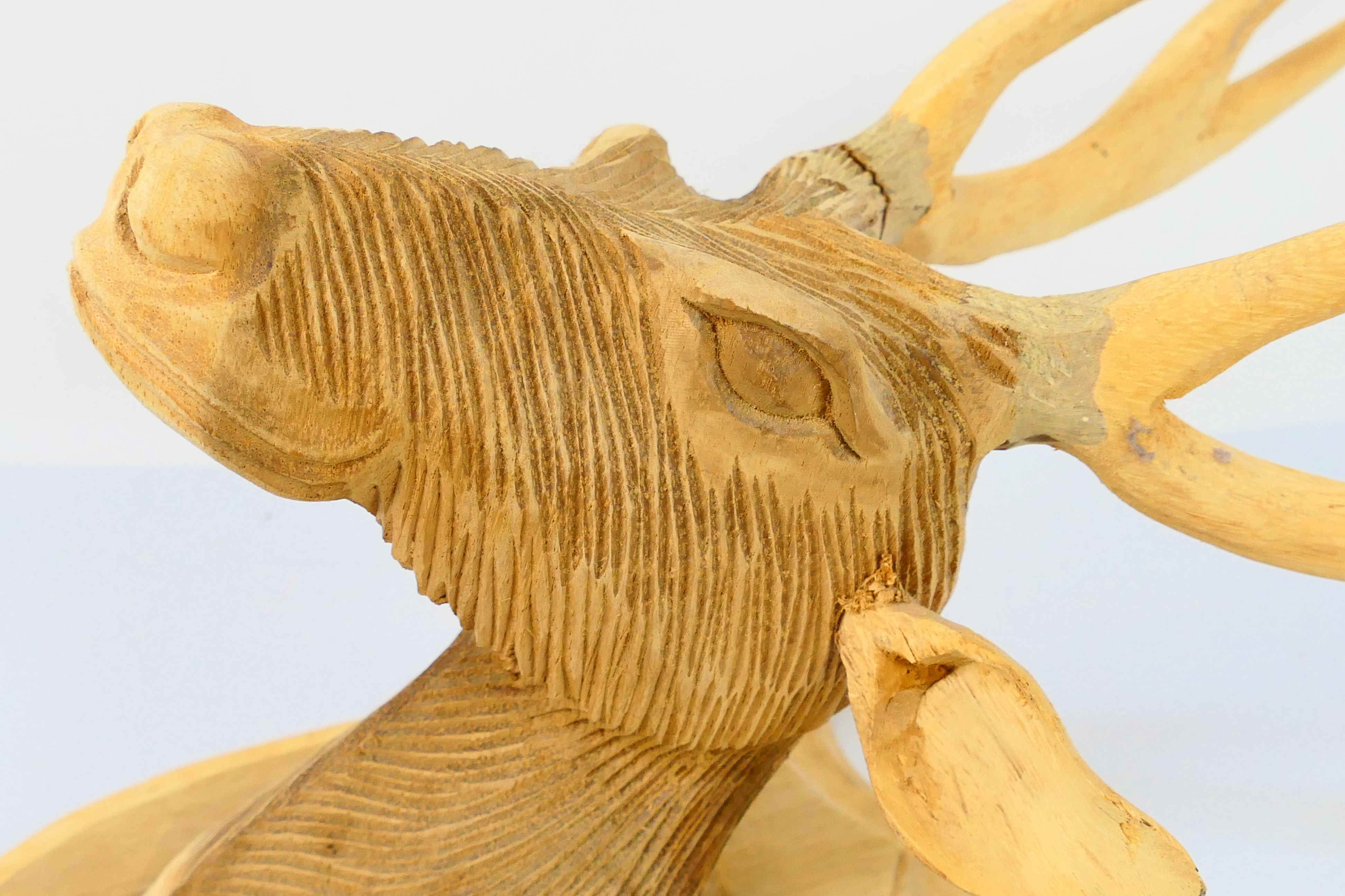 A carved wood hunting trophy on shield mount, approximately 47 cm. - Image 4 of 5