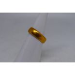 A hallmarked 22 carat gold ring, approx weight 3.