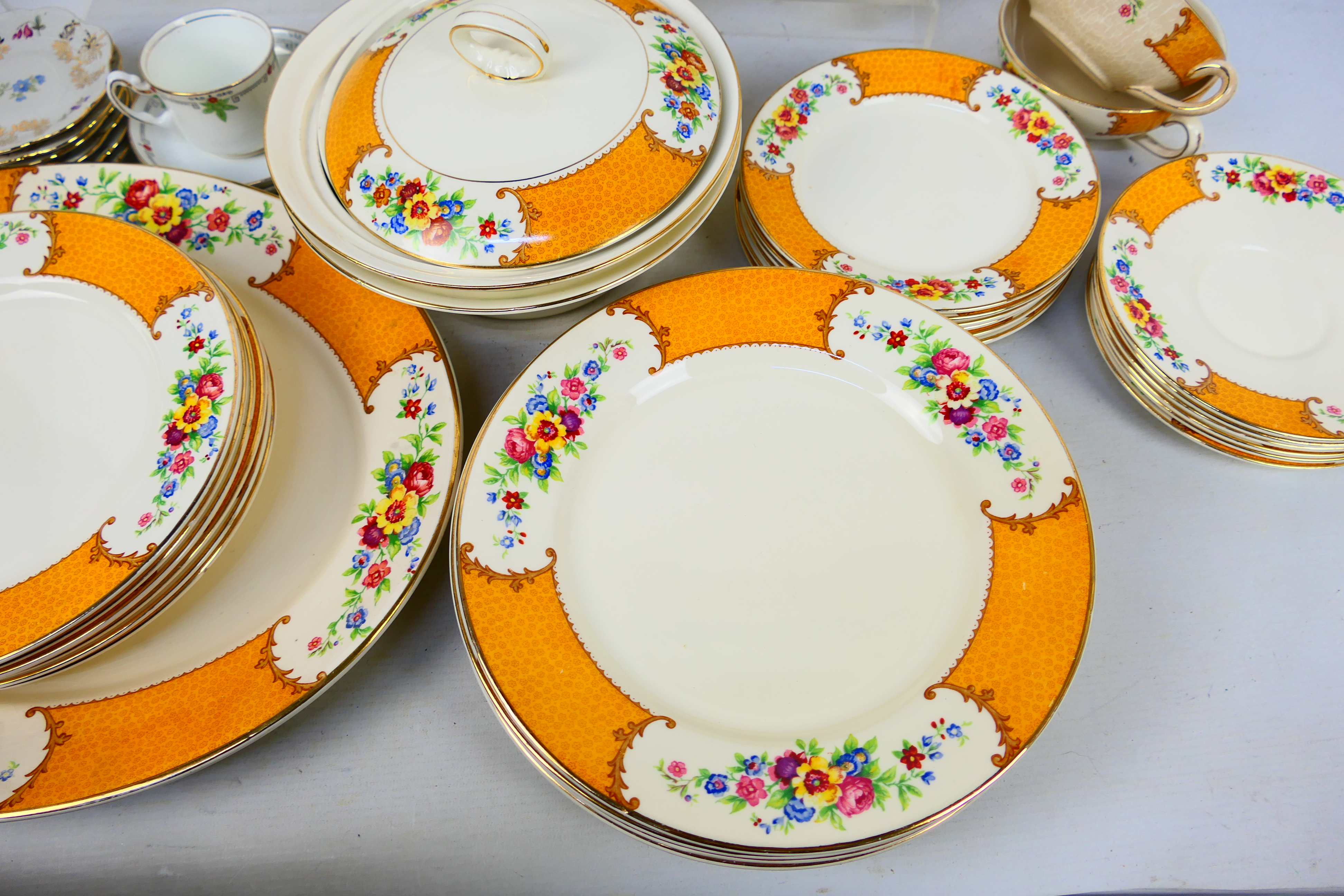 A quantity of Allertons dinner wares with floral decoration, retailed by Warings, - Image 6 of 9