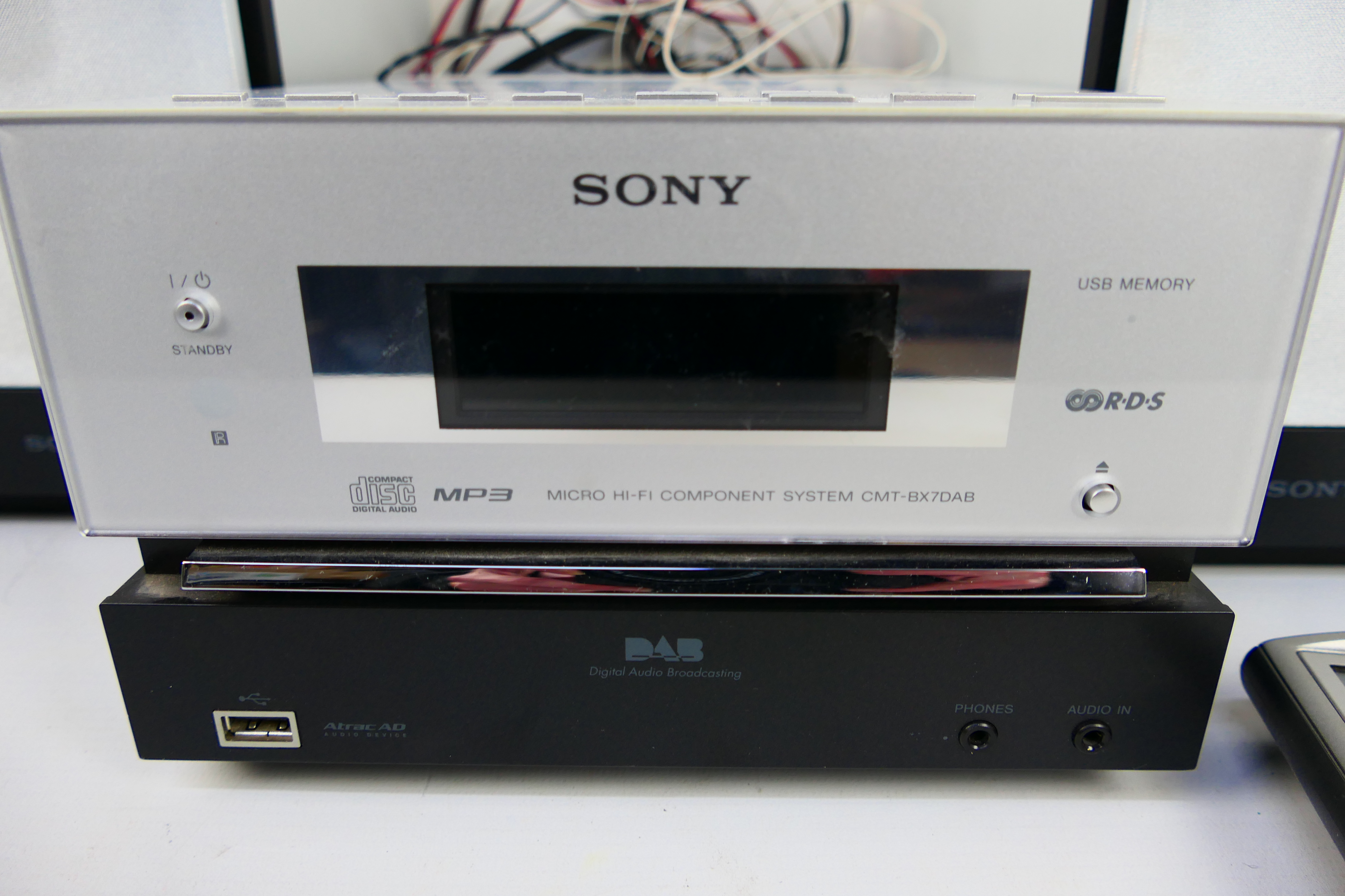A Sony Micro Hi-Fi Component System CMT-BX7DAB with two speakers and a Tom Tom Sat Nav. - Image 2 of 2