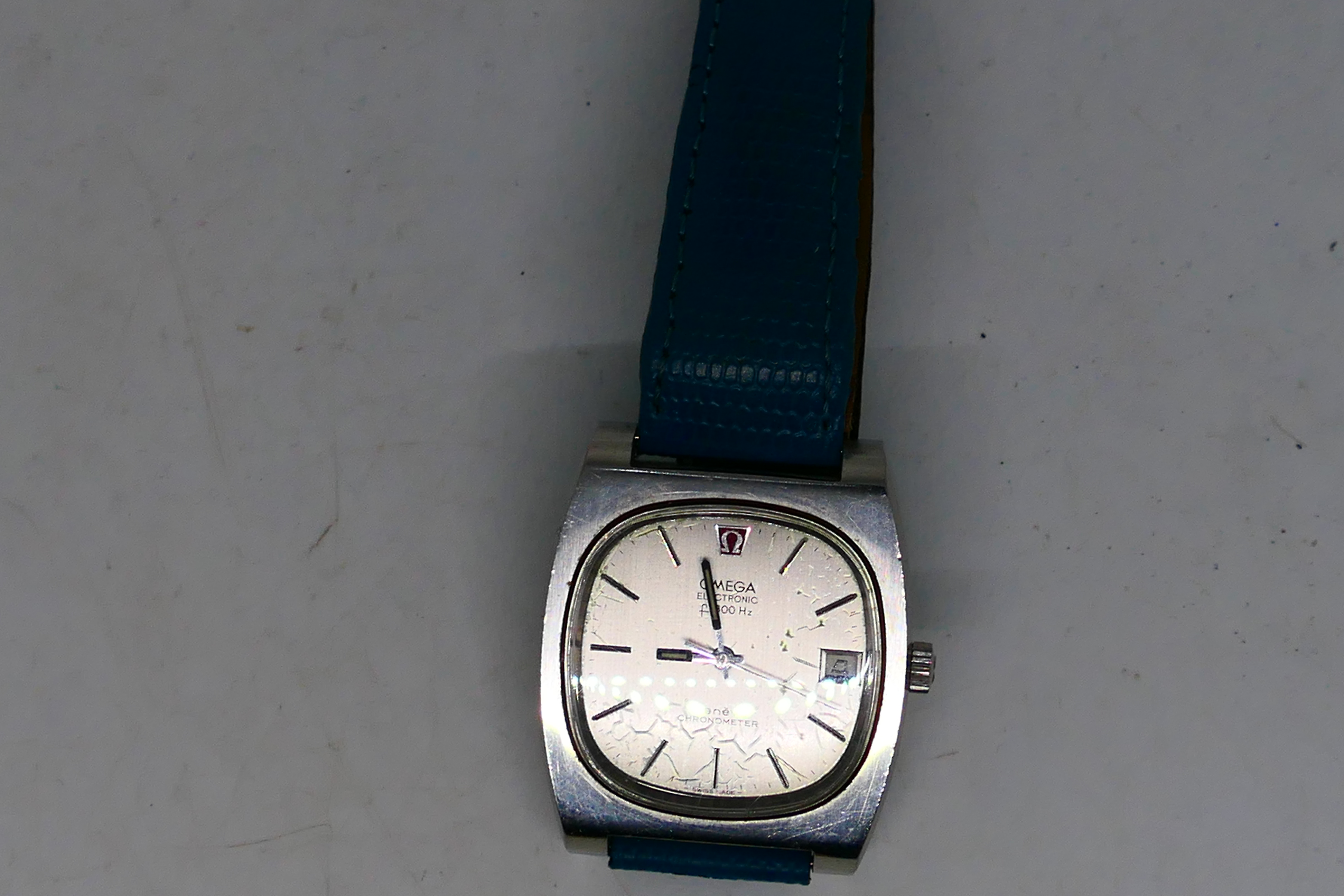 An Omega Electronic f300Hz Geneve Chronometer, serial number 35,7xxxxx, date aperture at 3 o'clock. - Image 3 of 5