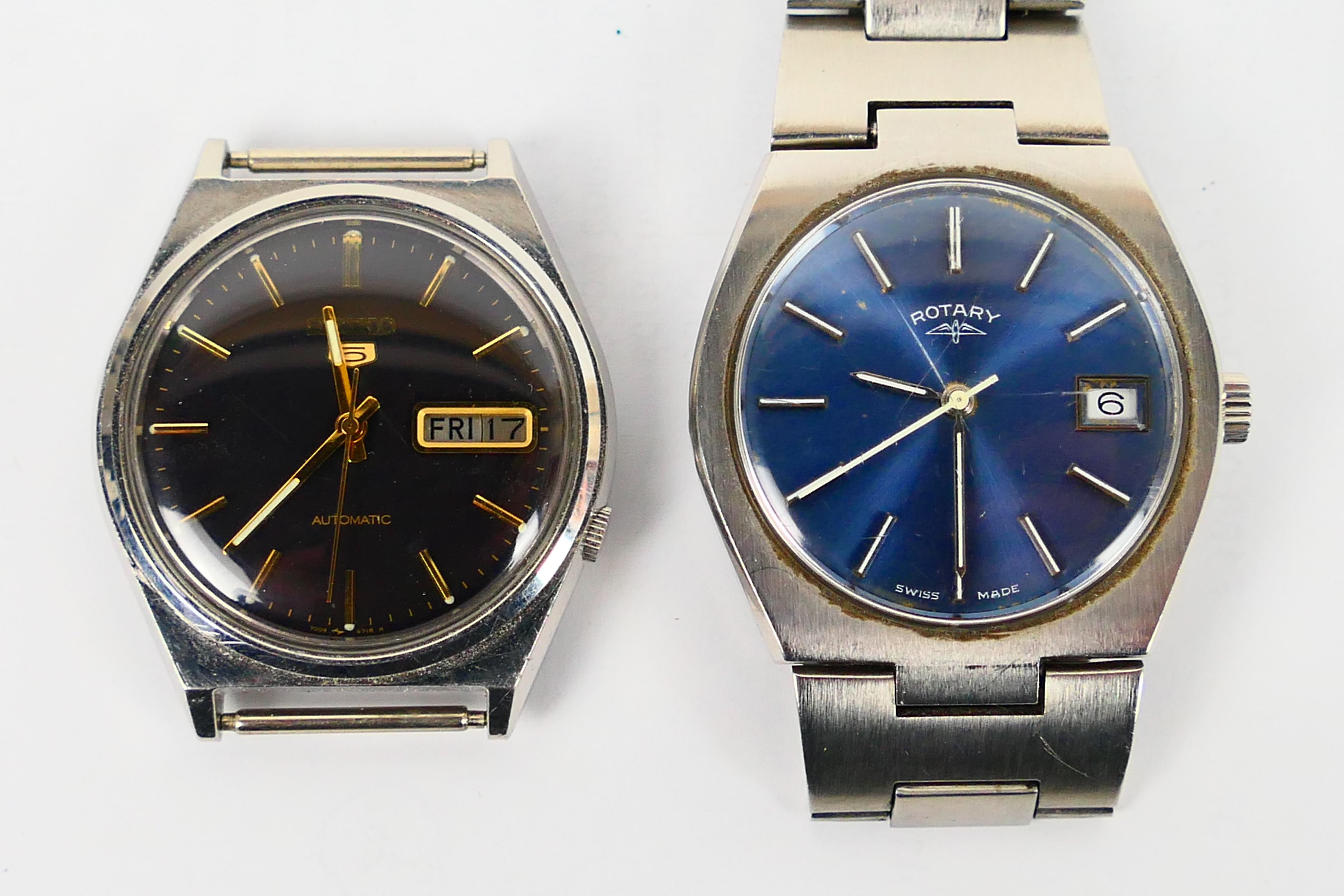 A Seiko 5 automatic wrist watch (no strap),