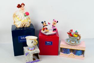Disney - Two Disney Showcase figures / g