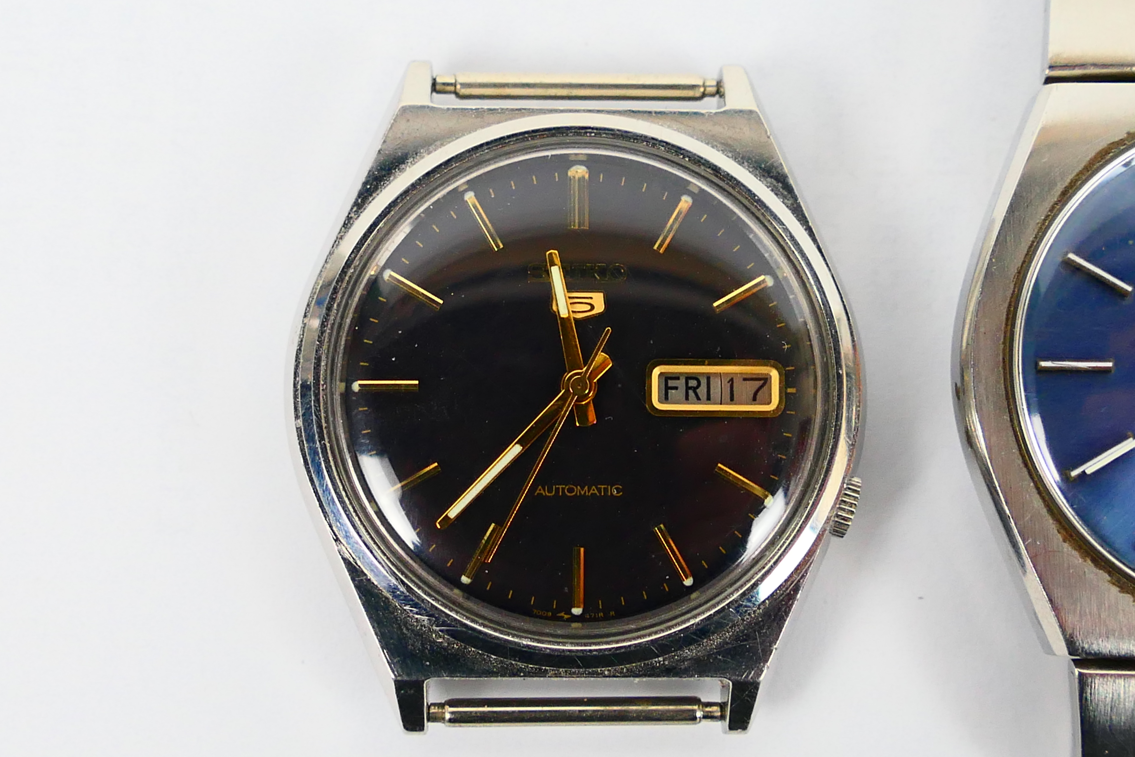 A Seiko 5 automatic wrist watch (no strap), - Image 2 of 6