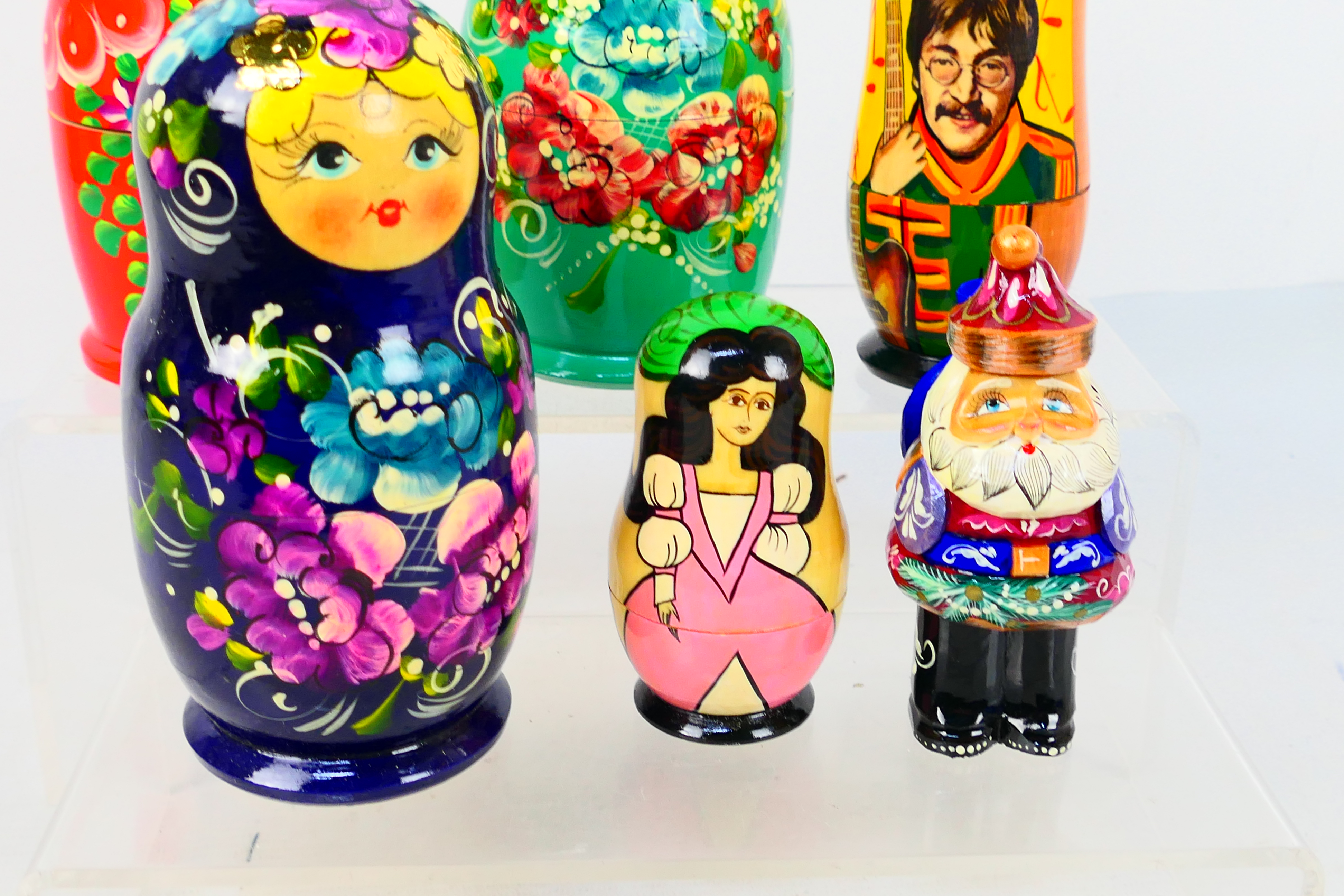 Russian Nesting Dolls - Three sets of fi - Image 3 of 4