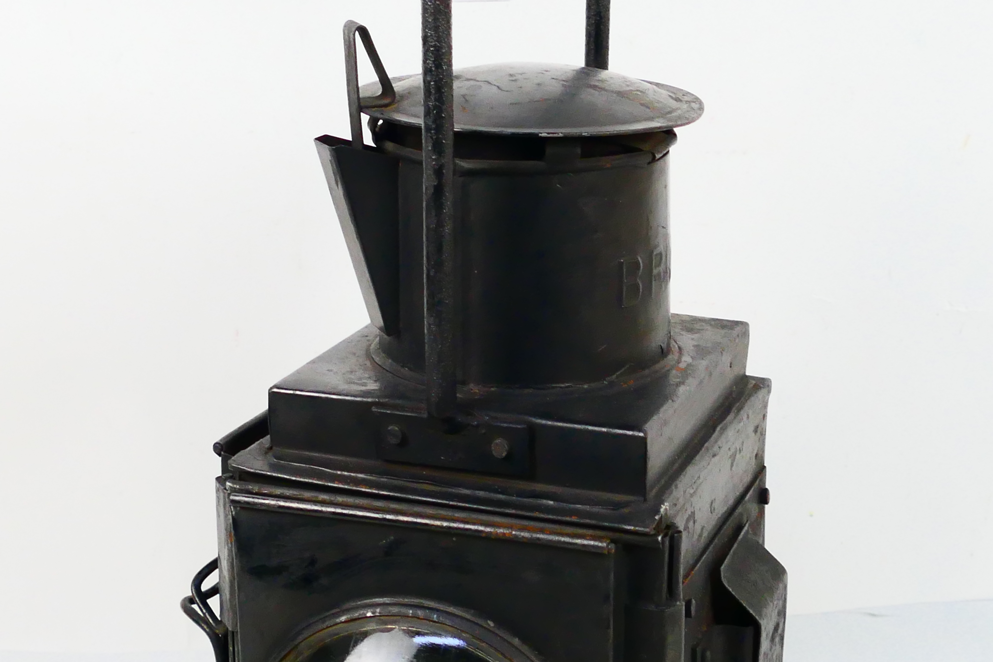 A BR(W) black painted side fitting brake van lamp with twin convex lenses and internal burner, - Image 3 of 8