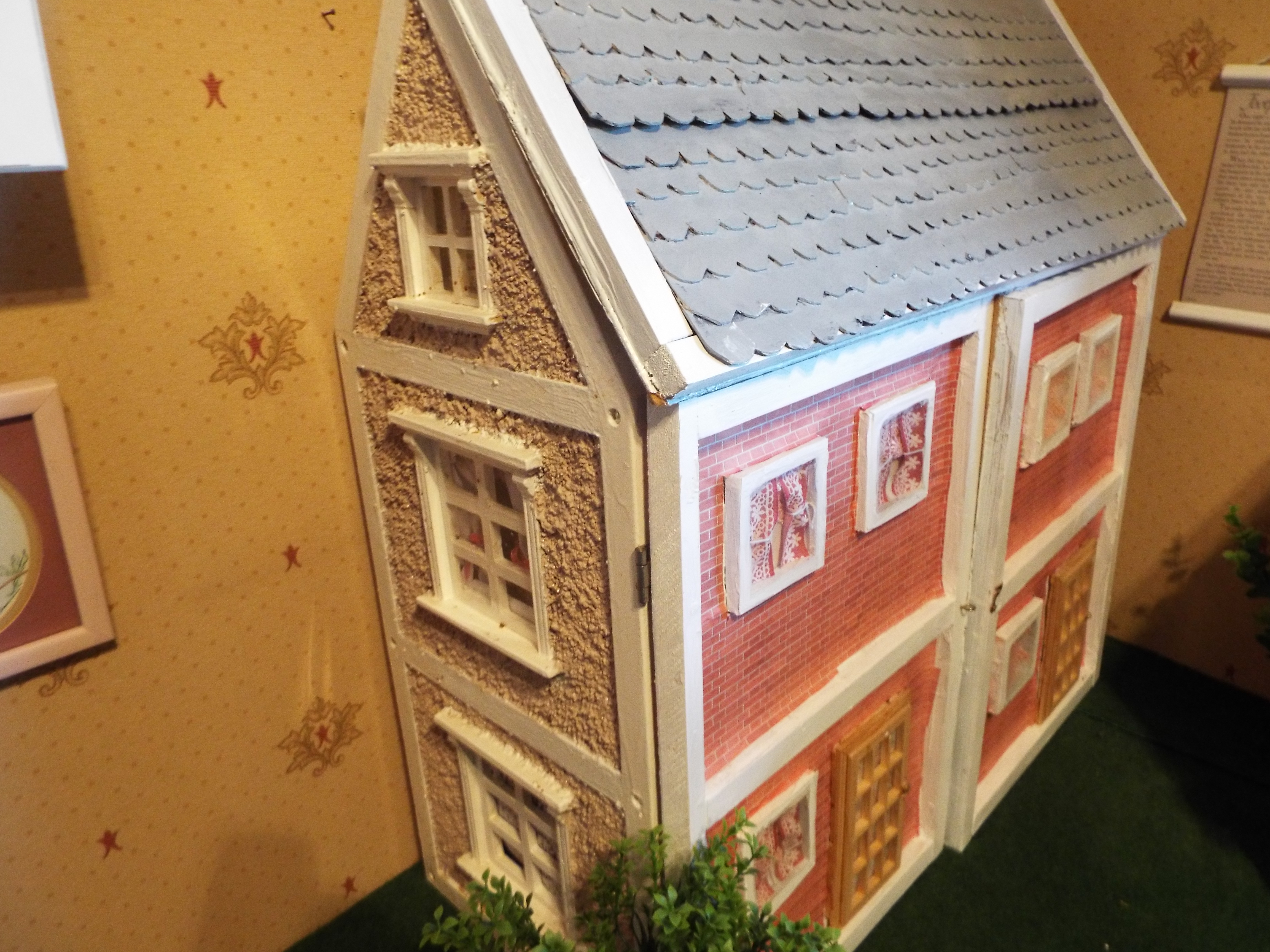 Doll's House - a hand built doll's house comprising four rooms, all rooms extensively furnished, - Image 2 of 6