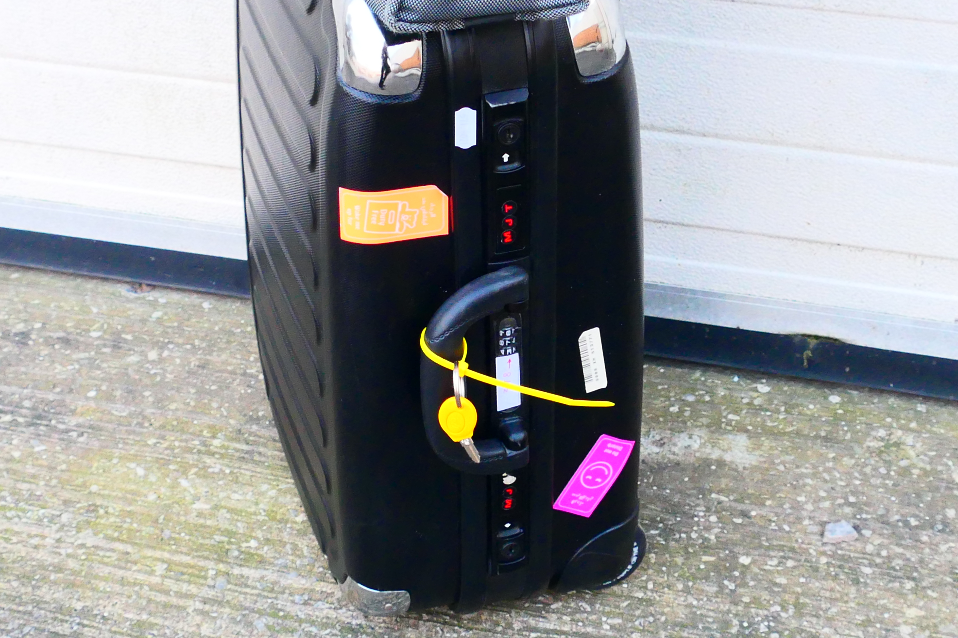 An Eminent wheeled case with attached Samsonite laptop case. - Image 3 of 4