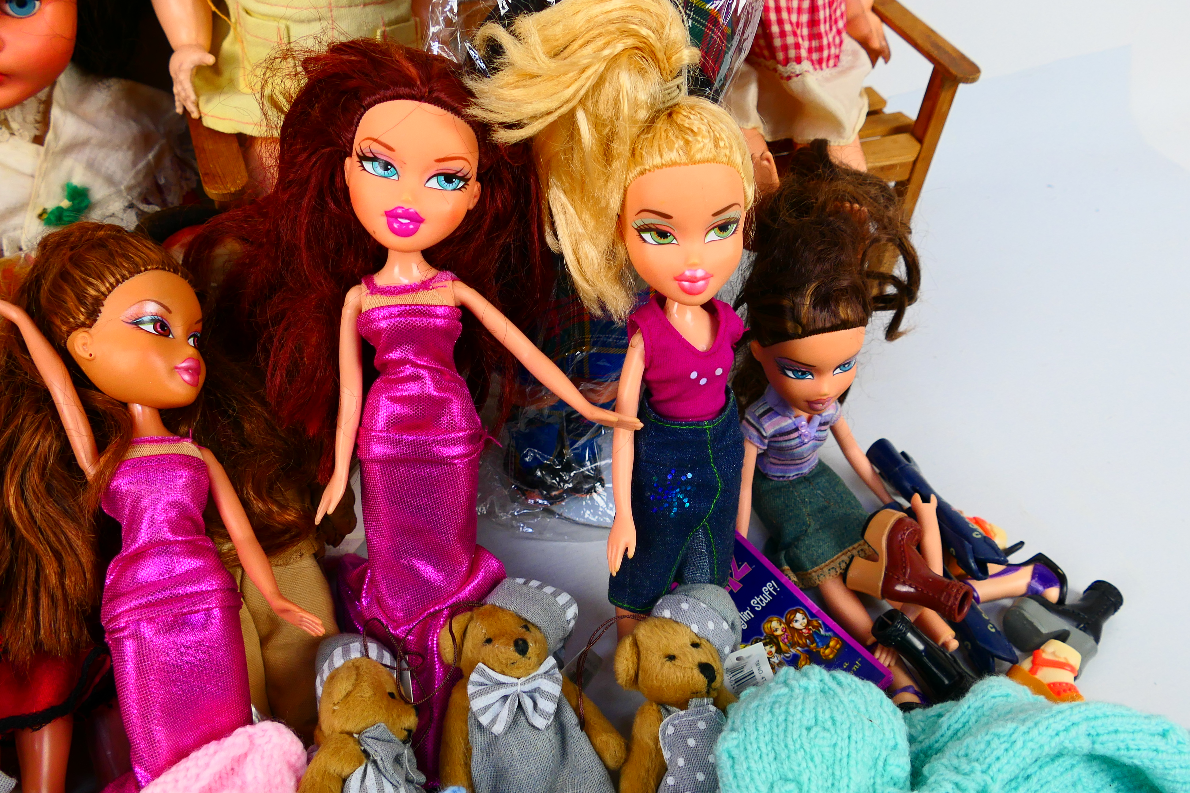 Bratz, Sarold, Other - A collection of r - Image 4 of 5