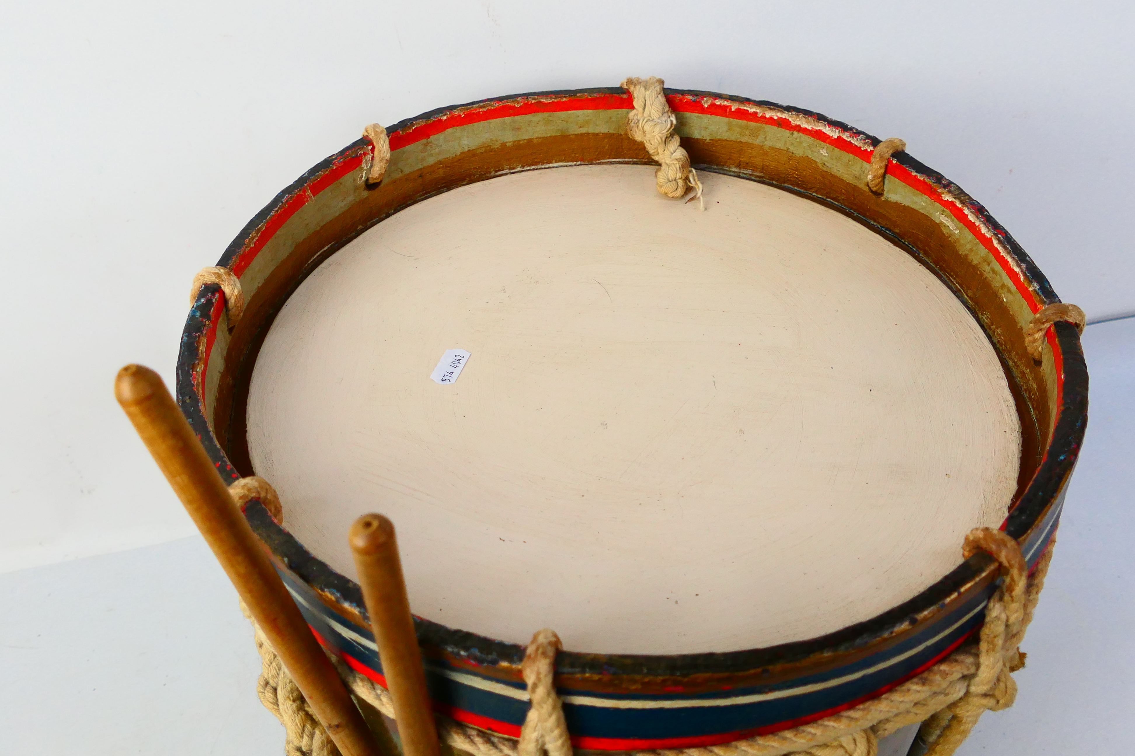 A vintage marching drum, approximately 3 - Image 4 of 5