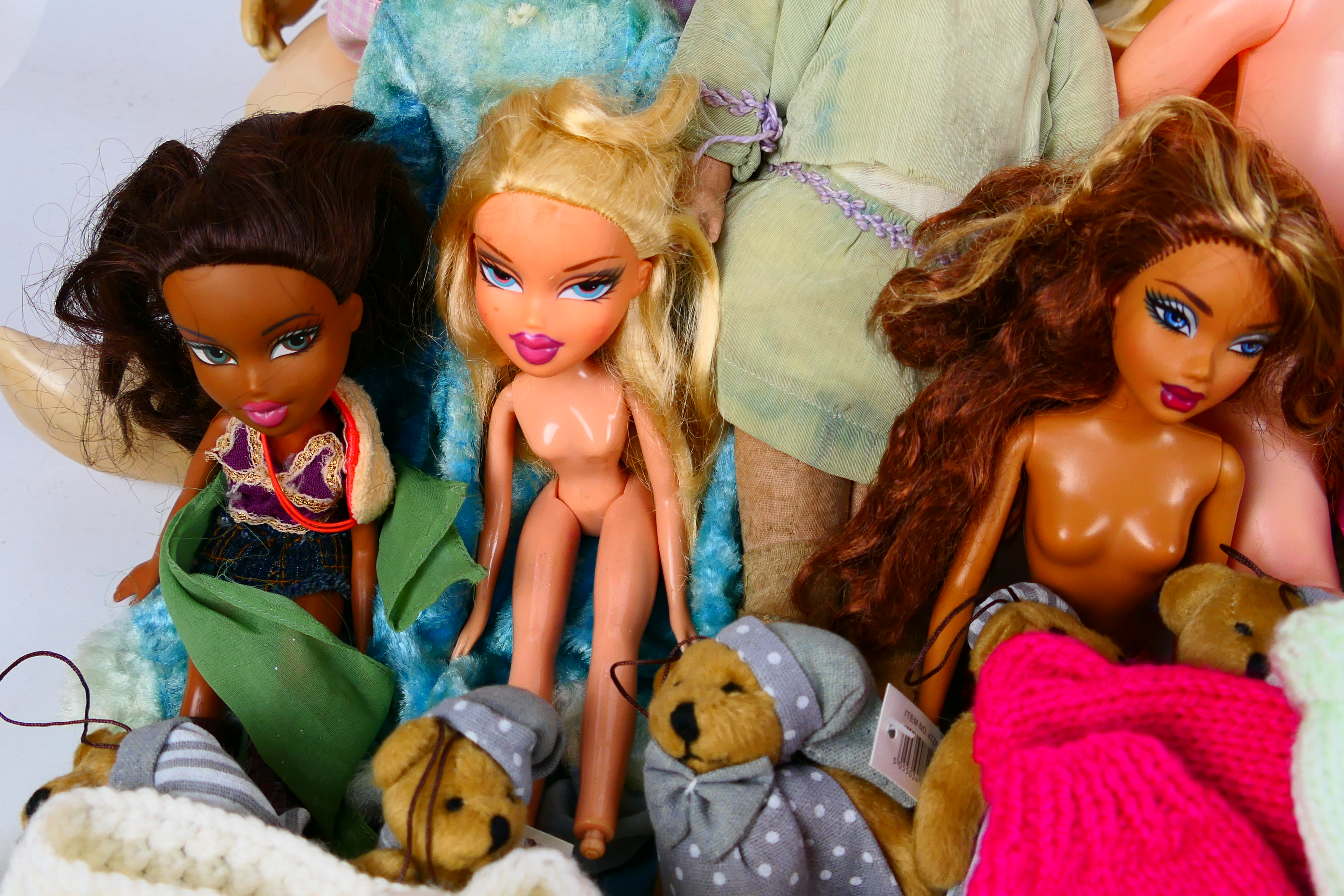 Bratz, Sarold, Other - A collection of r - Image 5 of 5