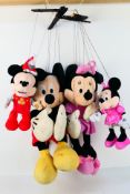 Marionettes - Mickey Mouse - Minnie Mouse.
