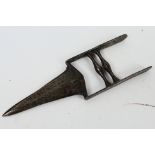 An antique South Indian Katar dagger with 10 cm (l) blade.