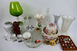 Mixed ceramics and glassware to include Edinburgh Crystal, Maling, thimbles and similar.
